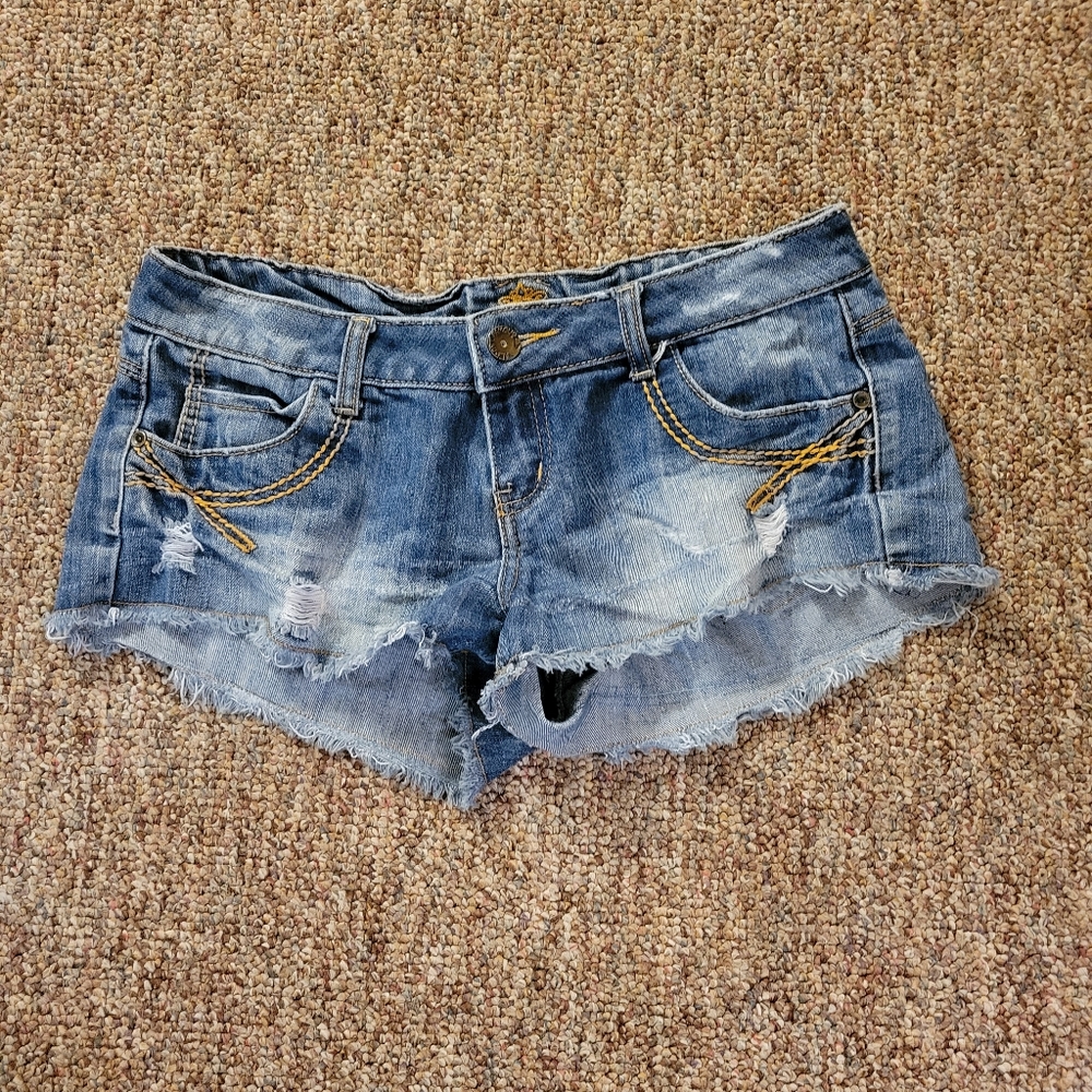 Almost Famous Womens Shorts